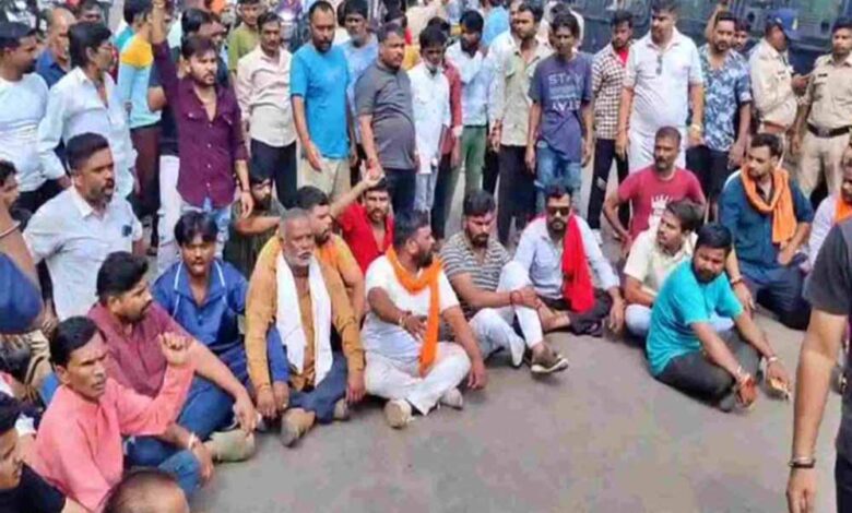भोपाल में गौकशी को लेकर बवाल: हिंदूवादी संगठनों का चक्काजाम, बजरंग दल ने किया प्रदर्शन