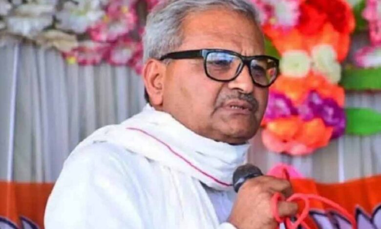 रीवा-के-सांसद-जनार्दन-मिश्र-का-दावा:-एक-घर-से-1100-वोटर,-‘वोट-चोरी’-पर-उठाया-बड़ा-सवाल