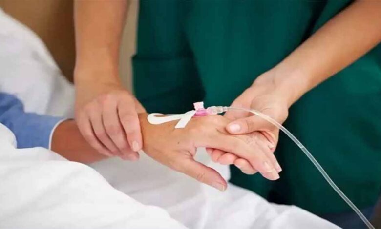लेह-में-बॉलीवुड-फिल्म-की-शूटिंग-के-दौरान-बड़ा-हादसा,-फूड-पॉइजनिंग-से-116-क्रू-मेंबर्स-अस्पताल-में-भर्ती