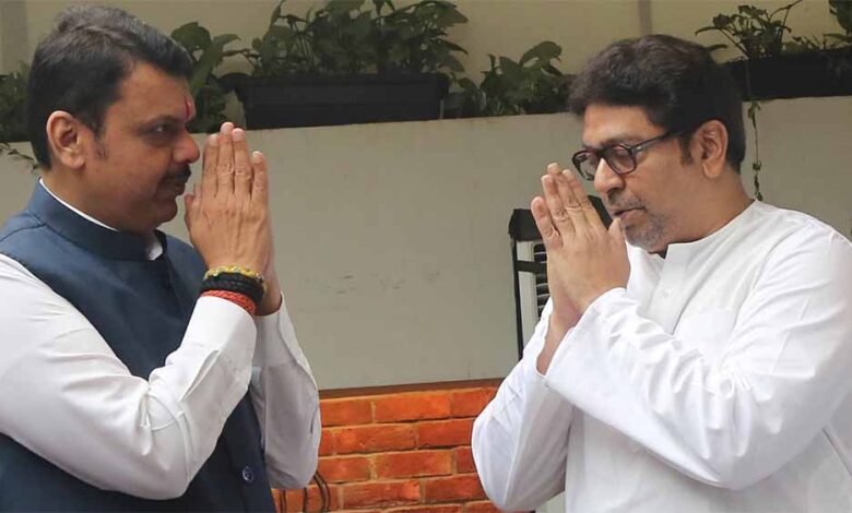 राज-ठाकरे-फडणवीस-की-मुलाकात-पर-अजित-पवार-का-तंज,-क्या-महाराष्ट्र-की-सियासत-में-बड़ा-फेरबदल?