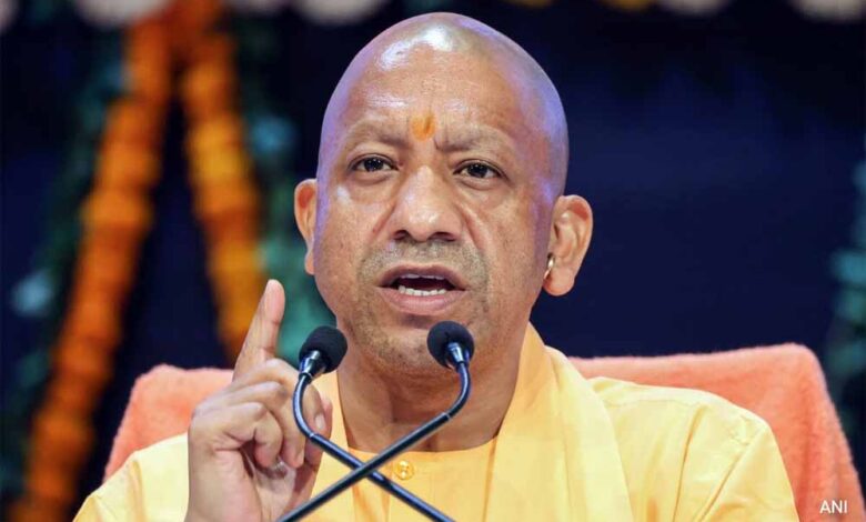 कांग्रेस-आरजेडी-के-मंच-से-प्रधानमंत्री-पर-अभद्र-भाषा-का-प्रयोग-निंदनीय-:-योगी-आदित्यनाथ