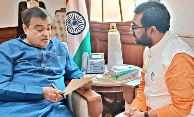 नितिन गडकरी ने ठोका सीना, 2 घंटे में मध्यप्रदेश टू महाराष्ट्र का काम पूरा करने का वादा निभाया