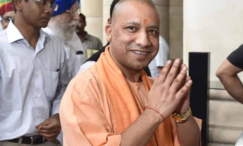 थारू-जनजाति-के-सशक्तिकरण-पर-योगी-सरकार-का-फोकस