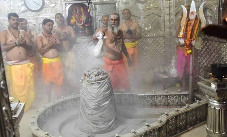 महाकाल-भस्म-आरती-दर्शन:-बुकिंग-में-अब-बैठने-का-स्थान-तय,-सबसे-आगे-के-लिए-विशेष-शर्त