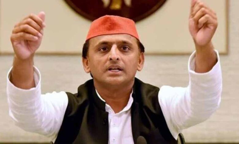 अखिलेश-यादव-का-वार,-चीन-पर-निर्भरता-से-डगमगा-रहे-भारतीय-उद्योग