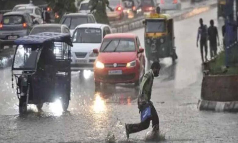 यूपी-में-अगले-2-दिन-भारी-बारिश-का-कहर,-राजधानी-समेत-कई-जिलों-में-ऑरेंज-अलर्ट