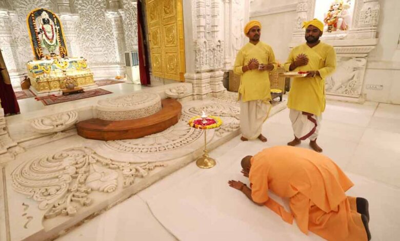 सीएम-योगी-ने-हनुमानगढ़ी-में-लगाई-हाजिरी,-रामलला-के-श्रीचरणों-में-झुकाया-शीश