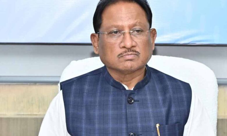 रायपुर-:-मुख्यमंत्री-साय-के-निर्देश-पर-त्वरित-अमल-:-बाढ़-पीड़ितों-को-राशन-ईलाज-के-साथ-अब-जरूरी-दस्तावेज-बनाने-का-काम-भी-शुरू