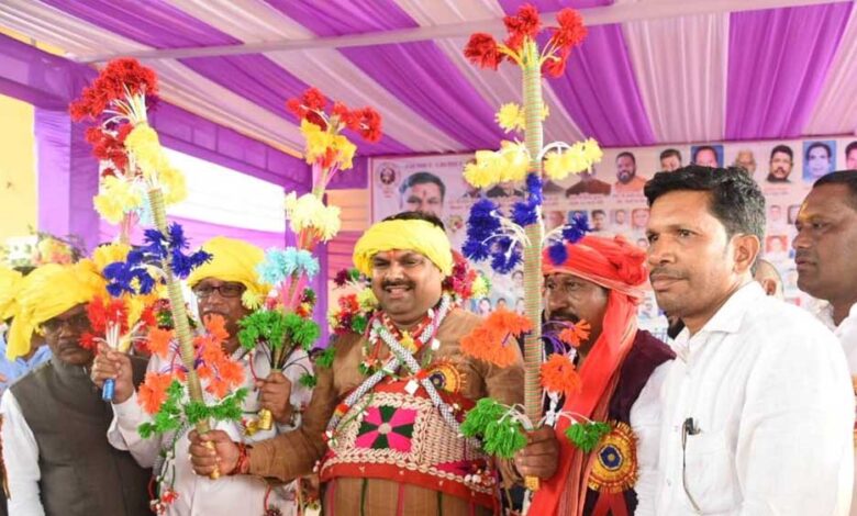 रायपुर-:-सरकार-की-योजनाओं-से-जुड़ें-और-अपने-भविष्य-को-उज्ज्वल-बनाएं:-स्कूल-शिक्षा-मंत्री-यादव