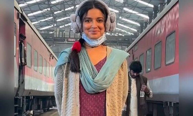 दिव्या-खोसला-कुमार-की-‘एक-चतुर-नार’-रिलीज-के-लिए-तैयार,-बीटीएस-वीडियो-ने-बढ़ाया-उत्साह