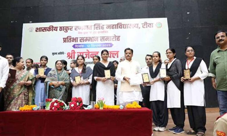 प्रतिभाशाली-युवा-ही-राष्ट्र-की-सच्ची-पूंजी-है-:-उप-मुख्यमंत्री-शुक्ल