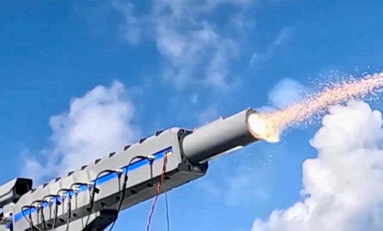 तोप-गोलों-का-युग-खत्म!-जापान-नेवी-ने-पेश-की-सुपरफास्ट-रेलगन,-8000-km/घंटा-की-रफ्तार-से-फायर