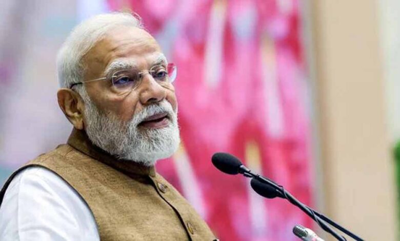 पीएम-मोदी-का-बड़ा-हमला:-कांग्रेस-पार्टी-देश-विरोधियों-और-घुसपैठियों-की-‘ढाल’-बन-चुकी-है