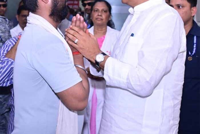 सरकार-पीड़ित-परिवारों-के-साथः-ब्रजेश-पाठक