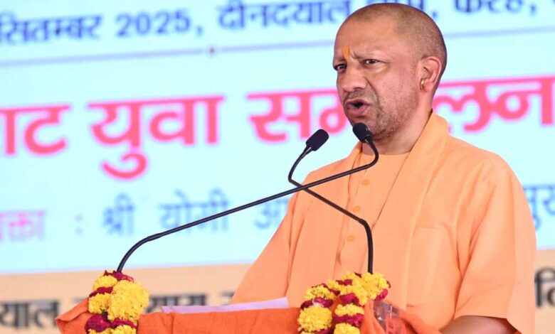 पंडित-दीन-दयाल-जी-के-मंत्र-में-असंभव-को-संभव-बनाने-की-शक्ति-:-योगी-आदित्यनाथ