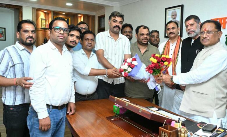 रायपुर-:-एनएचएम-कर्मचारियों-द्वारा-हड़ताल-समाप्त-करने-का-निर्णय-स्वागतयोग्य-:-मुख्यमंत्री-विष्णुदेव-साय