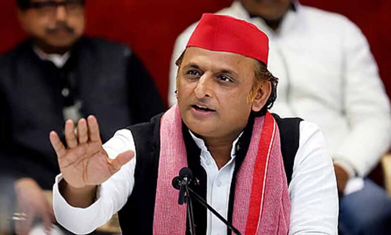 अखिलेश-यादव-की-पार्टी-का-नया-चुनावी-गाना-हुआ-लॉन्च,-आजम-खान-भी-वीडियो-में-नजर-आए