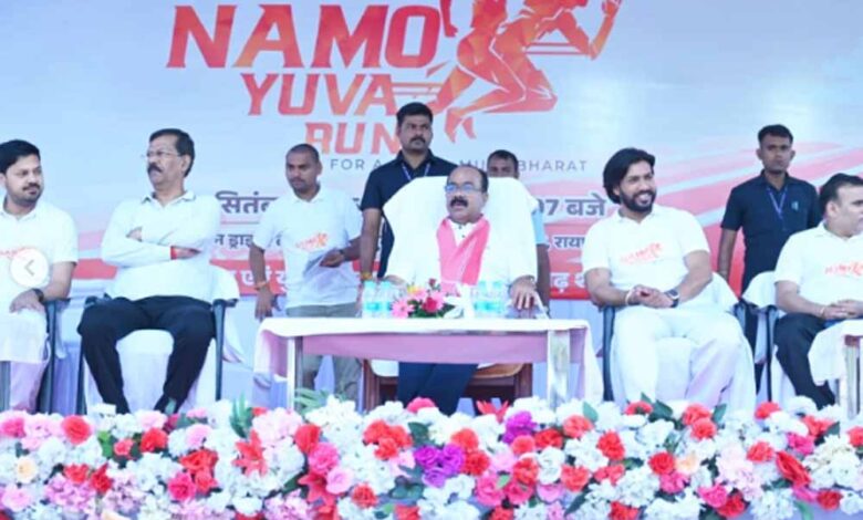 उप-मुख्यमंत्री-अरुण-साव-ने-रायपुर-में-‘नमो-युवा-रन’-का-किया-शुभारंभ