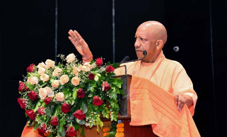 यूपी-को-विकसित-बनाने-में-हर-व्यक्ति-निभा-सकता-है-योजक-की-भूमिका-:-मुख्यमंत्री