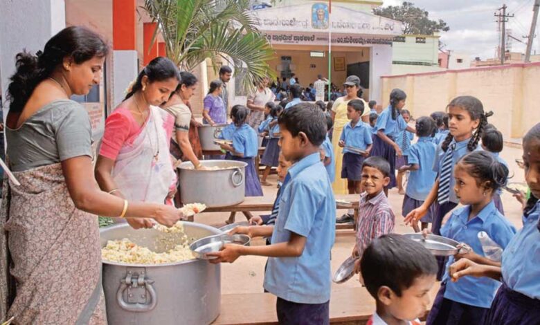 कक्षा-9-से-12-में-छात्राओं-को-प्रतिदिन-निःशुल्क-मिड-डे-मील-उपलब्ध-कराने-वाला-प्रदेश-का-पहला-विद्यालय-बना-कानपुर-का-जीजीआईसी-चुन्नीगंज
