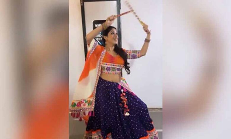 गरबा-के-रंग-में-डूबी-दीपिका-सिंह,-‘शुभारंभ’-गाने-के-साथ-खास-अंदाज-में-किया-डांडिया-सेलिब्रेशन