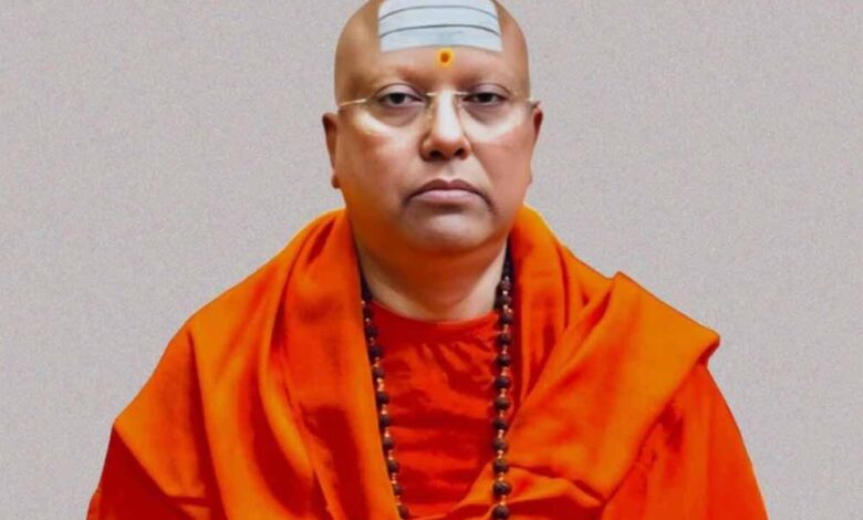 फर्जी-pmo-कॉल-करने-वाला-बाबा-चैतन्यानंद-सरस्वती-गिरफ्तार,-दिल्ली-पुलिस-को-चौंकाने-वाले-सबूत-मिले