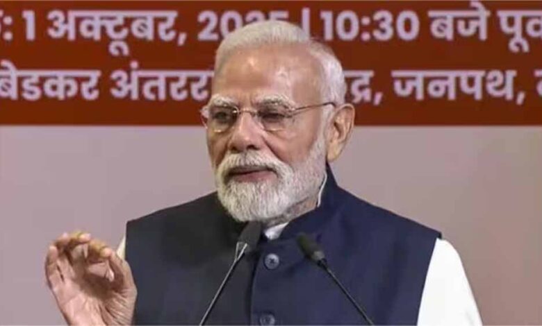 pm-मोदी-ने-चेताया:-घुसपैठ-नहीं,-आबादी-में-बदलाव-है-असली-खतरा!