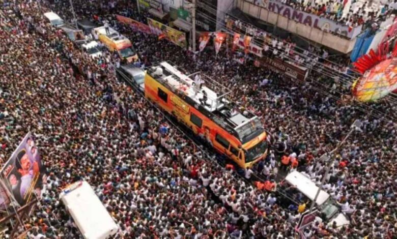 करूर-भगदड़:-मद्रास-हाईकोर्ट-ने-cbi-जांच-से-किया-इनकार,-राजनीतिक-रैलियों-पर-सख्त-कदम-सुझाए