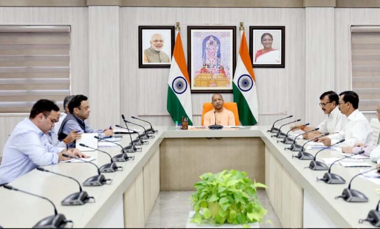 एक-पेड़-मां-के-नाम’-की-तर्ज-पर-चेकडैम,-तालाब-और-ब्लास्टकूप-निर्माण-को-बनाएं-जनांदोलन:-मुख्यमंत्री-योगी-आदित्यनाथ