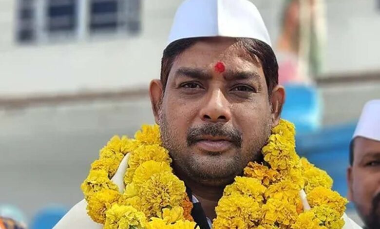कांग्रेस-विधायक-बालेश्वर-साहू-पर-42-लाख-की-धोखाधड़ी-का-केस,-राजनीतिक-हलचल-तेज
