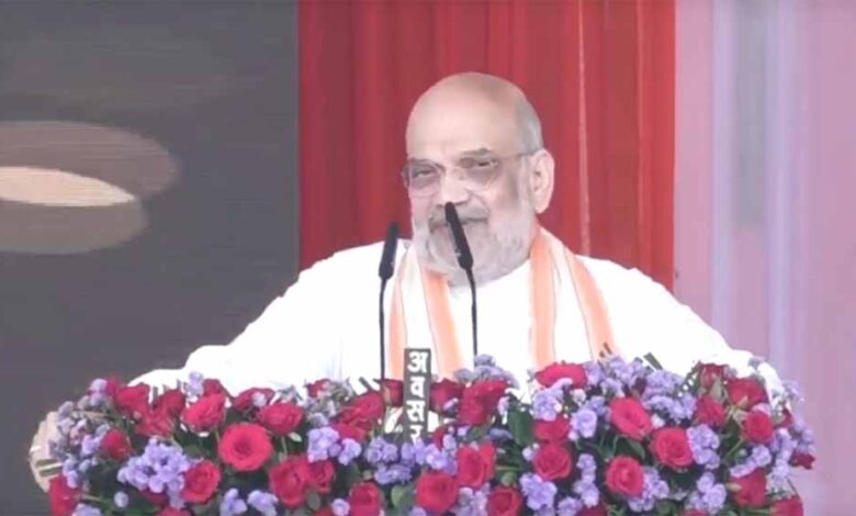 अमित-शाह-ने-लालबाग-मैदान-में-ग्रामीण-बस-सेवा-का-शुभारंभ-किया,-जारी-हुई-महतारी-वंदन-योजना-की-20वीं-किस्त