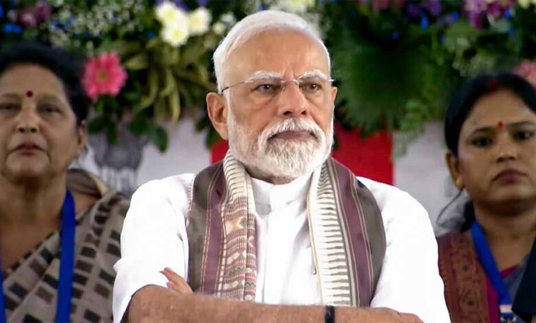 बिहार-में-गरजी-पीएम-मोदी-की-हुंकार:-‘जननायक’-पद-की-हो-रही-चोरी,-राहुल-राजद-पर-हमला