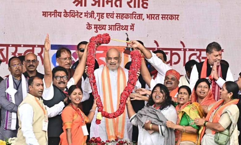 केन्द्रीय-गृह-एवं-सहकारिता-मंत्री-अमित-शाह-ने-आज-छत्तीसगढ़-के-जगदलपुर-में-बस्तर-दशहरा-महोत्सव-को-संबोधित-किया