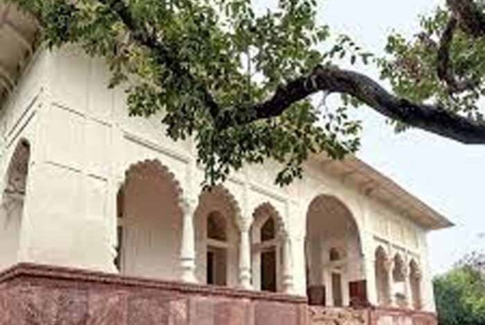 शीश-महल-हुआ-सरकारी-अतिथि-गृह:-अब-आम-जनता-के-लिए-खुला-कैफेटेरिया
