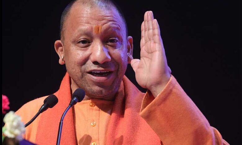 गोरखपुर-में-रोजगार-महाकुम्भ-2025,-यूएई-ओमान-में-10-हजार-से-अधिक-नौकरियां-देगी-योगी-सरकार