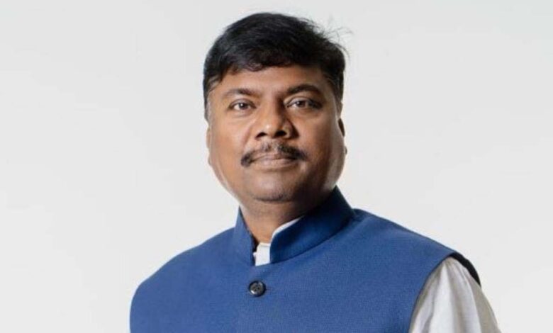 वन-मंत्री-श्री-केदार-कश्यप-ने-की-वन-विभाग-के-काम-काज-की-समीक्षा