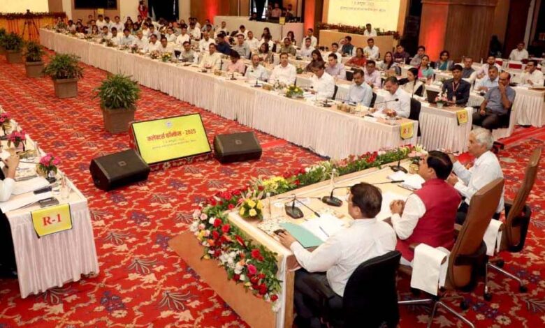 जिले-की-औद्योगिक-और-आर्थिक-संभावनाओं-का-अध्ययन-कर-बनायें-कार्ययोजना:-मुख्यमंत्री-डॉ.-यादव