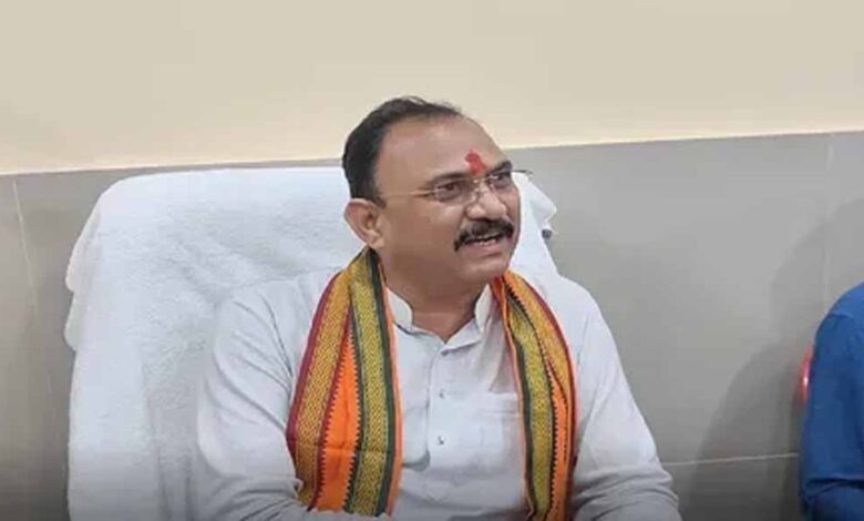 राज्यपाल-के-दौरे-पर-सियासी-घमासान:-मंत्री-जायसवाल-बोले—दो-साल-में-सीएम-साय-और-भूपेश-बघेल-के-दौरे-का-लगा-लें-हिसाब