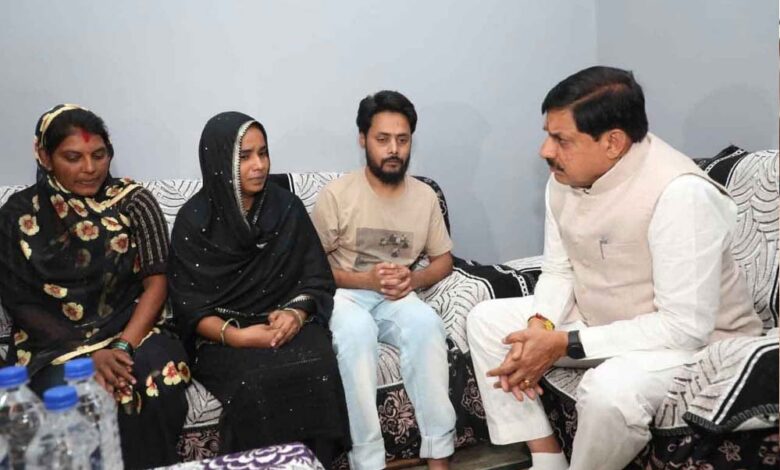कफ-सिरप-से-बच्चों-की-मौत-मामला:-नागपुर-अस्पताल-पहुंचे-cm-मोहन-यादव,-परिजनों-से-की-मुलाकात