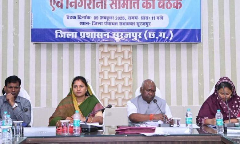 रायपुर-:-जनसेवा-ही-हमारा-संकल्प-–-मंत्री-श्रीमती-लक्ष्मी-राजवाड़े-ने-जनदर्शन-में-सुनी-जनता-की-समस्याएँ,-त्वरित-निराकरण-के-दिए-निर्देश