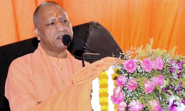 दीपावली-से-पहले-खुशियों-का-तोहफा:-सीएम-योगी-ने-गोरखपुर-में-160-परिवारों-को-फ्लैट-की-चाबी-सौंपी