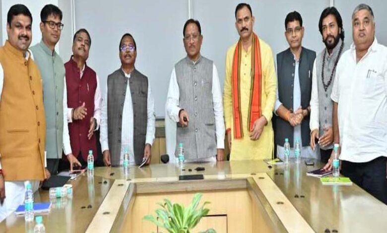 रायपुर-:-सुशासन-की-नई-पहल-:-ऑनलाईन-छात्रवृत्ति-और-शिष्यवृत्ति-भुगतान-के-लिए-समय-सीमा-निर्धारित
