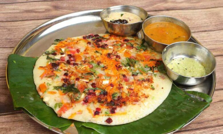 घर-पर-बनाएं-रेस्टोरेंट-जैसी-टेस्टी-आलू-उत्तपम,-बच्चों-और-बड़ों-का-फेवरेट