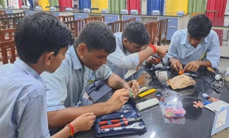 विकसित-भारत-विल्डाथोन-के-लिये-प्रदेश-के-चार-स्कूलों-का-चयन