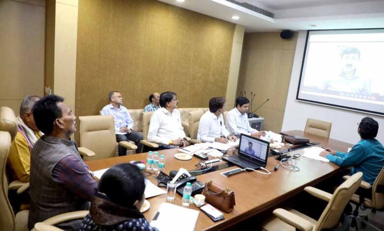 जनप्रतिनिधियों-को-विश्वास-में-लेकर-कराएं-विकास-कार्य:-मंत्री-सिलावट