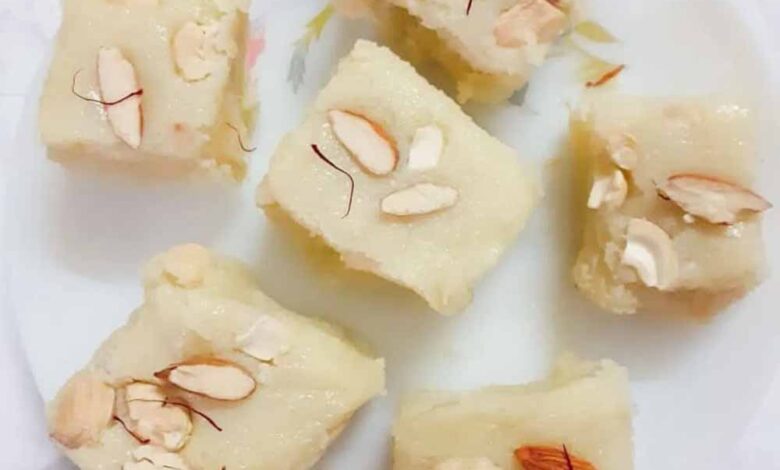 इस दिवाली डायबिटीज वालों के लिए खुशखबरी! सिर्फ 5 चीज़ों से बनाएं टेस्टी शुगर-फ्री बर्फी