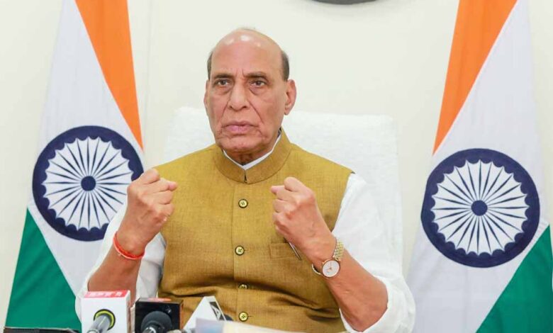 रक्षा-मंत्री-राजनाथ-सिंह-बोले-—-दस-साल-पहले-कल्पना-भी-नहीं-थी,-यूपी-बनेगा-औद्योगिक-क्रांति-का-केंद्र