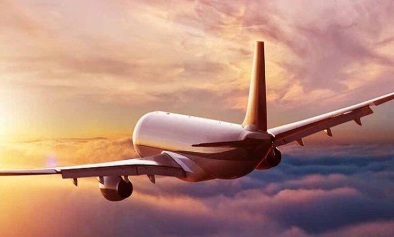 दीपावली-के-मौसम-में-हवाई-किराए-आसमान-छूने-लगे,-लखनऊ-से-मुंबई-का-टिकट-₹25,000-के-पार