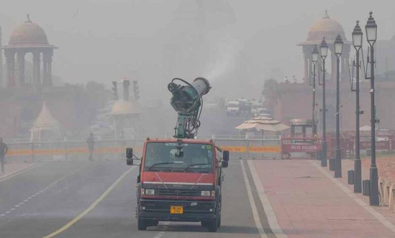 धुएँ-में-घुटती-दिल्ली:-कृत्रिम-बारिश-का-इंतज़ार-कब-तक?