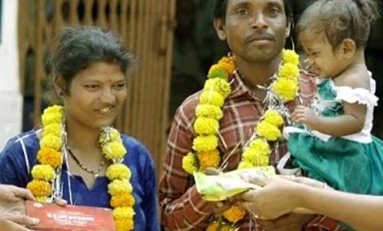 डेढ़-साल-बाद-बरामद-हुई-मां-बेटी,-केरल-से-लौटते-ही-परिवार-में-छाया-दीपावली-का-उल्लास!